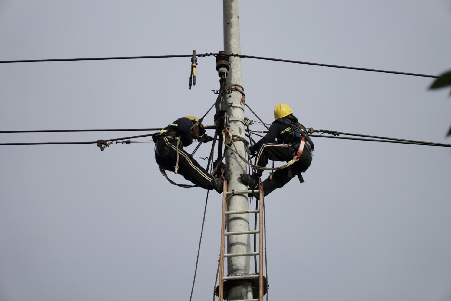 Projets d'étudiants en systèmes d'énergie et de puissance